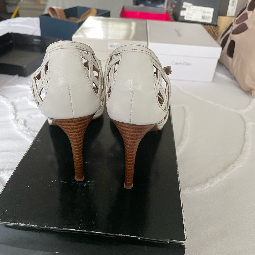 Comfortable - image 4